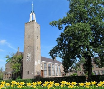 Pasen in de Rehobothkerk te Vlaardingen